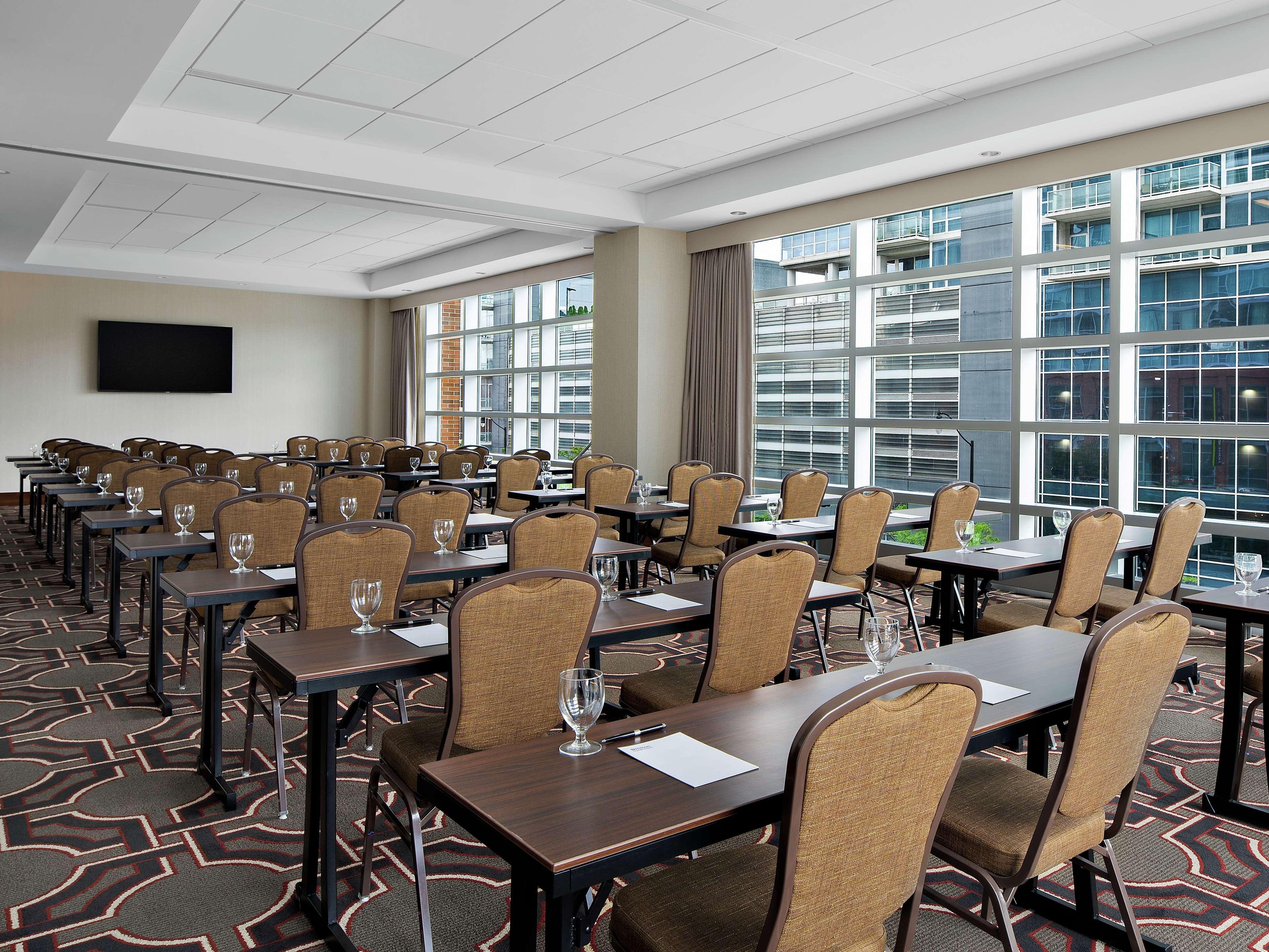 Home2 Suites By Hilton Chicago Mccormick Place Exteriör bild