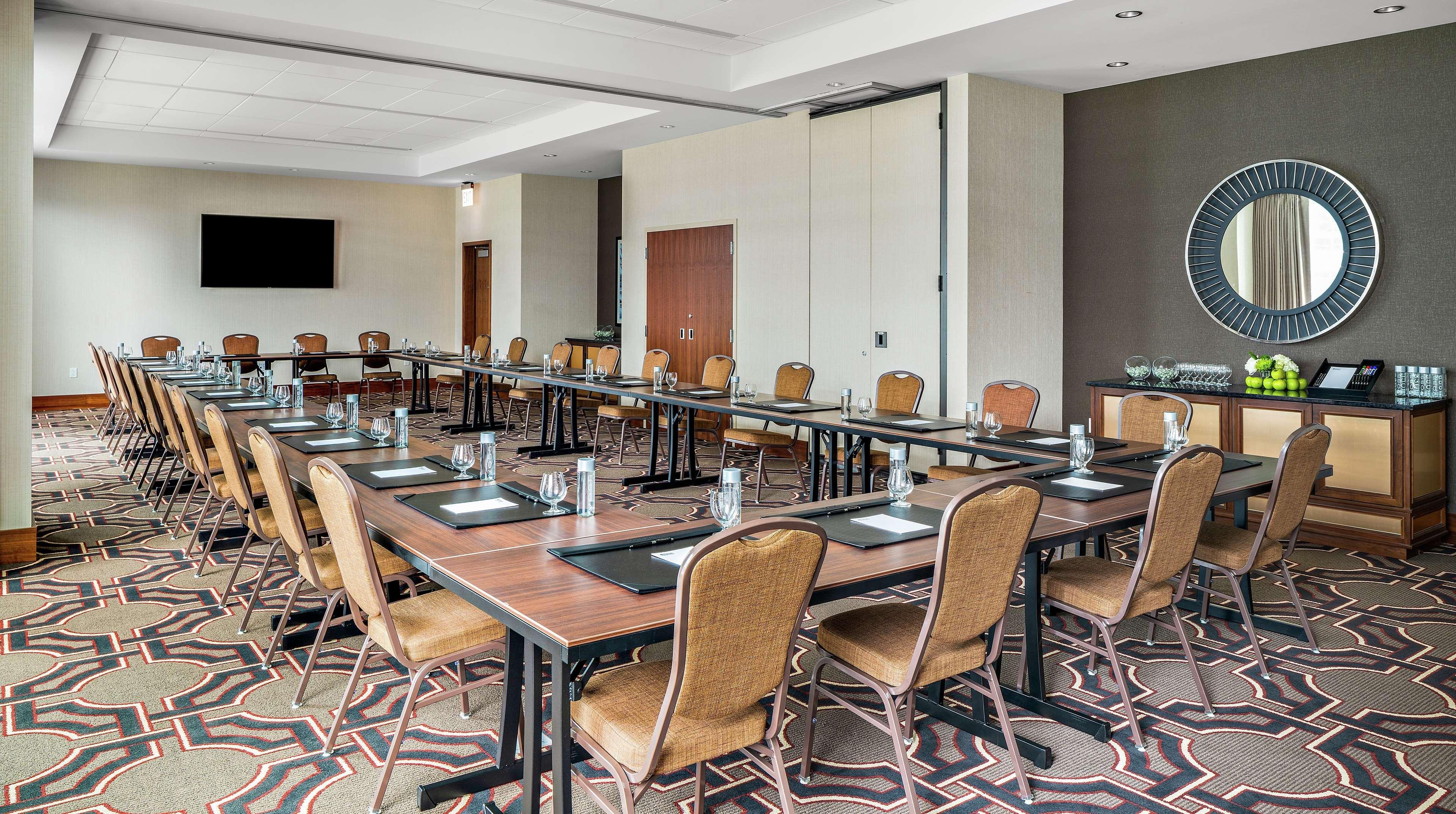 Home2 Suites By Hilton Chicago Mccormick Place Exteriör bild