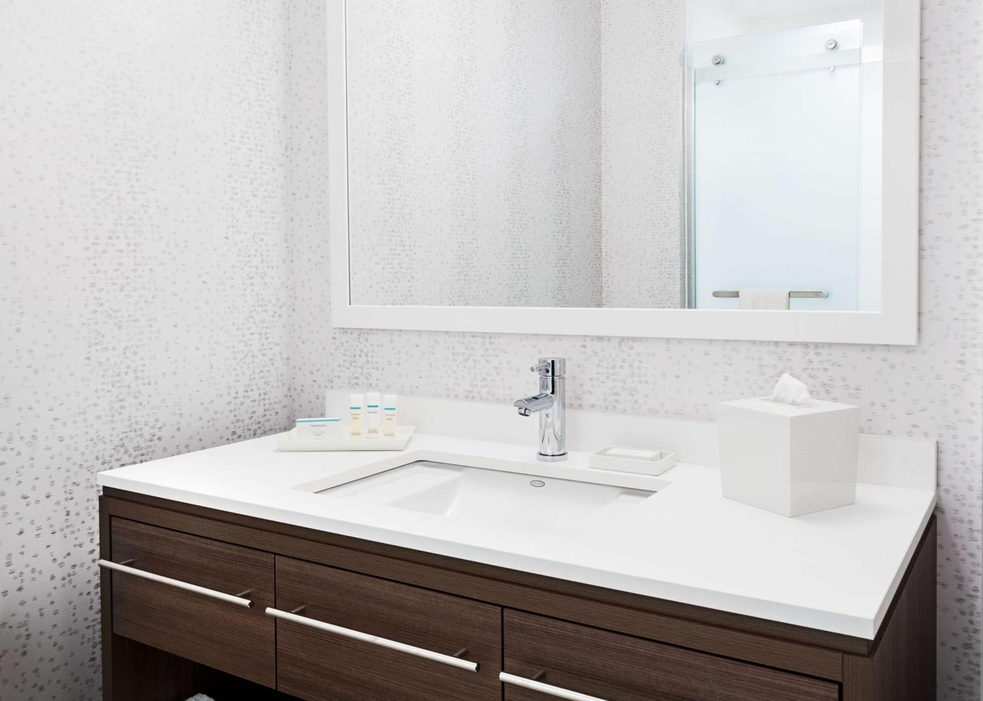 Home2 Suites By Hilton Chicago Mccormick Place Exteriör bild