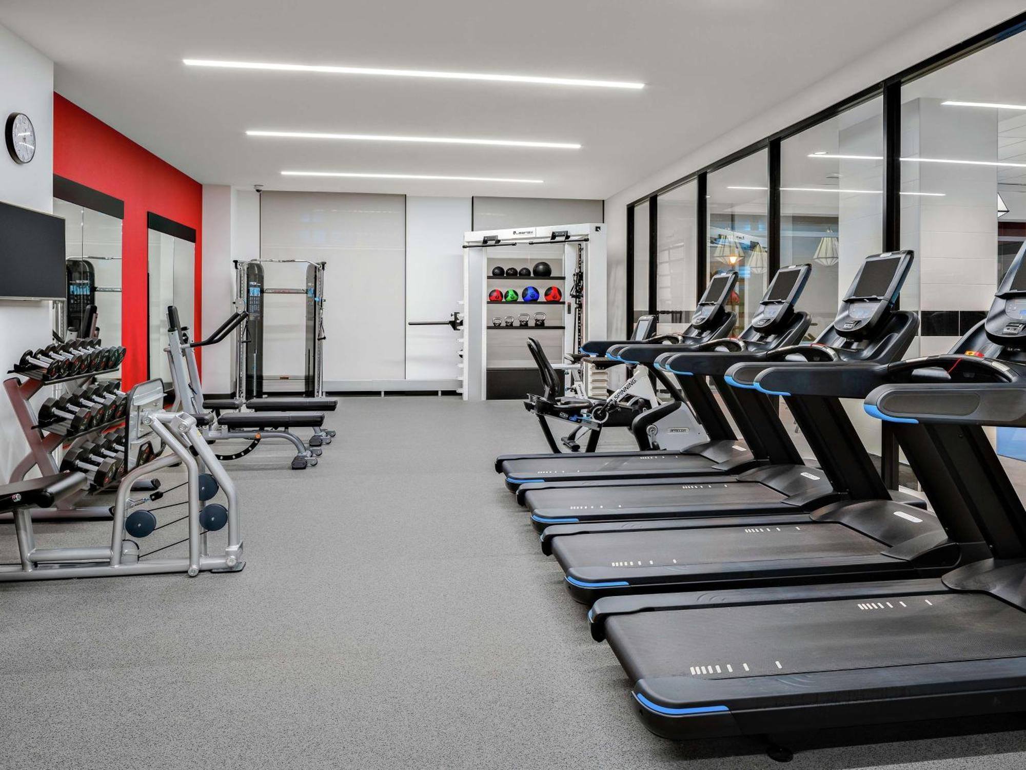 Home2 Suites By Hilton Chicago Mccormick Place Exteriör bild